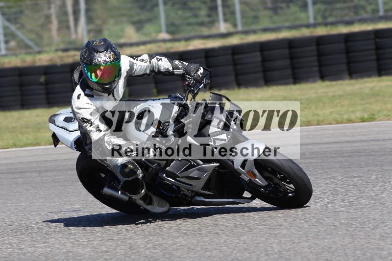 /Archiv-2025/48 25.08.2025 Cornu Master School ADR/blau-bleu/78